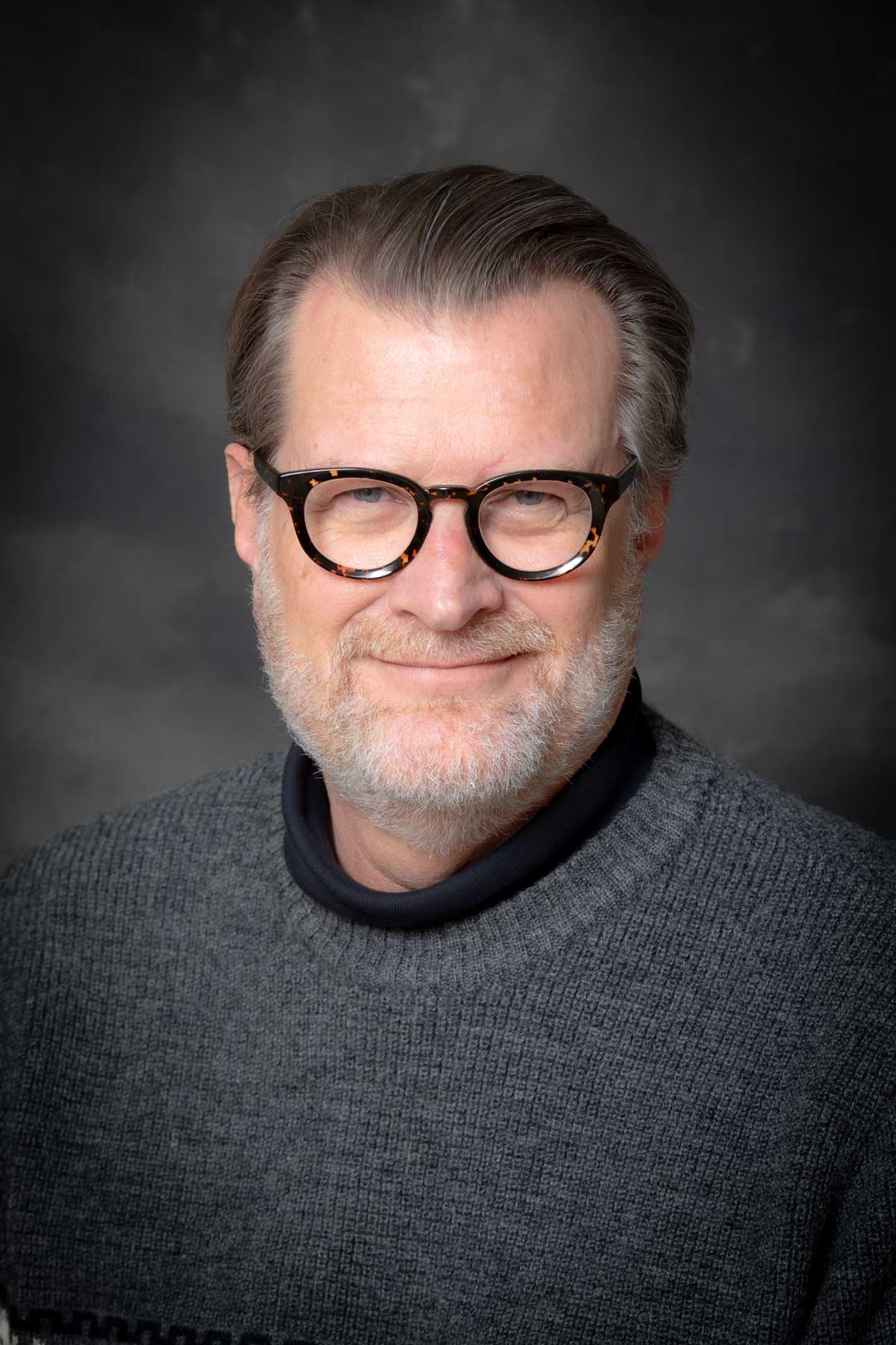 Dr. Dean de la Motte | Salve Regina University