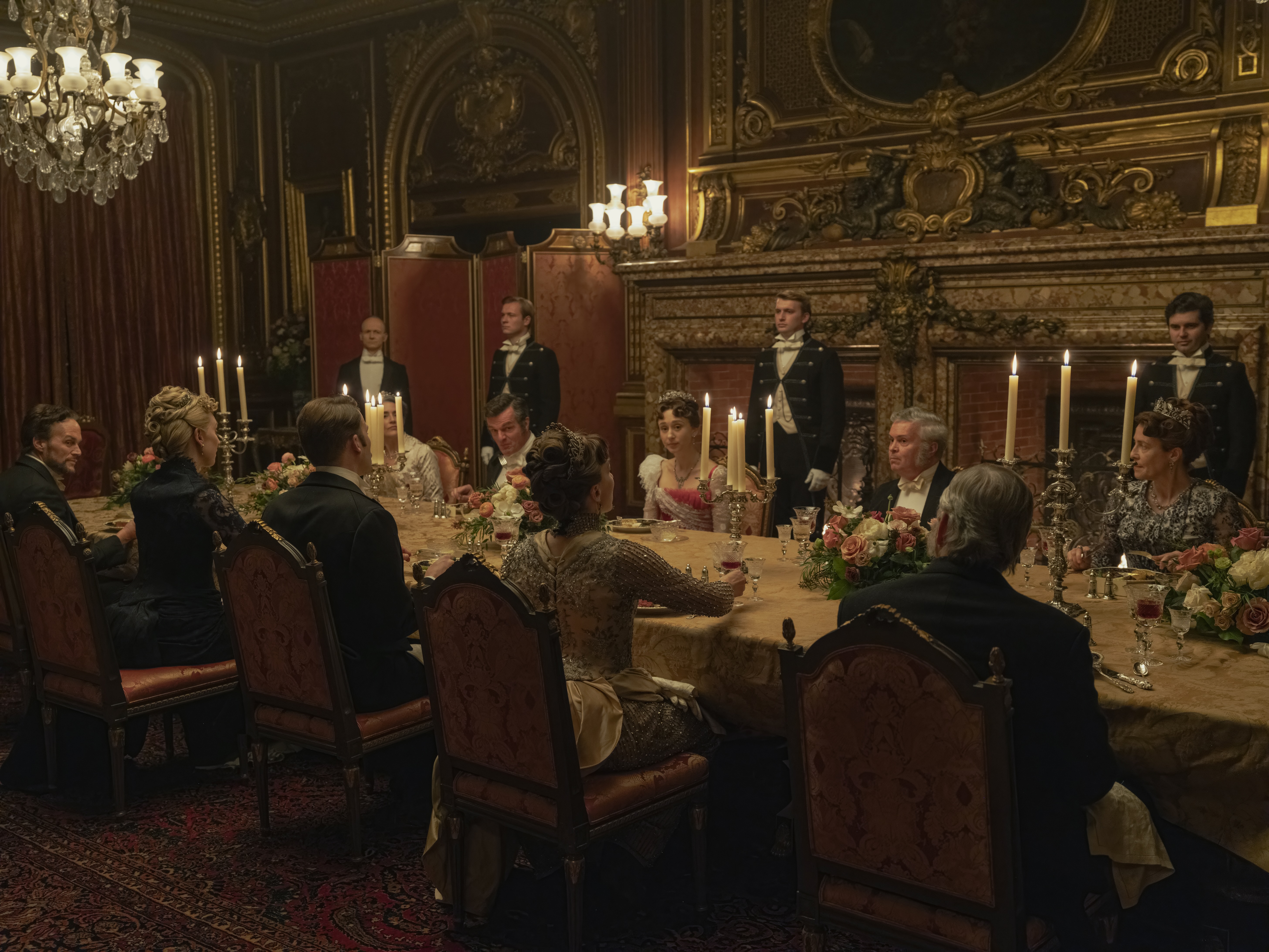 What it was like filming “The Gilded Age” Season 3 at Salve | Salve Regina  University