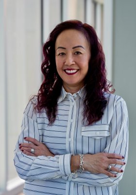Dr. Ivy Chong headshot