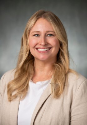 Lauren Heath headshot