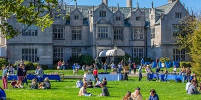 Students outside on Gerety Lawn