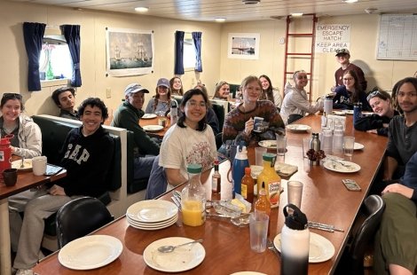 students on board the Oliver Hazard Perry ship
