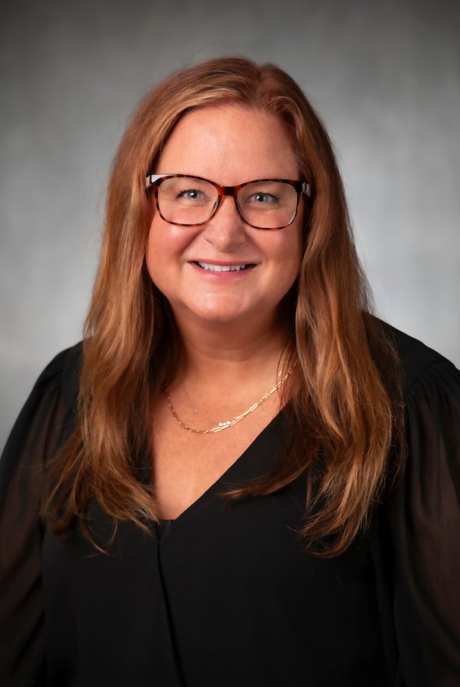 Dr. Shelley Lynch