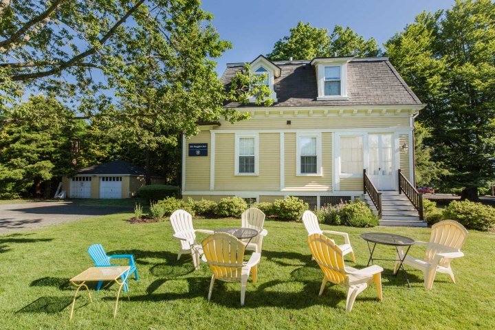 204 Ruggles Avenue