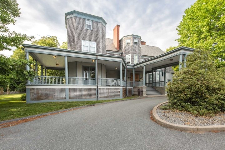 Moore Hall