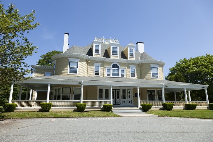 Founders Hall