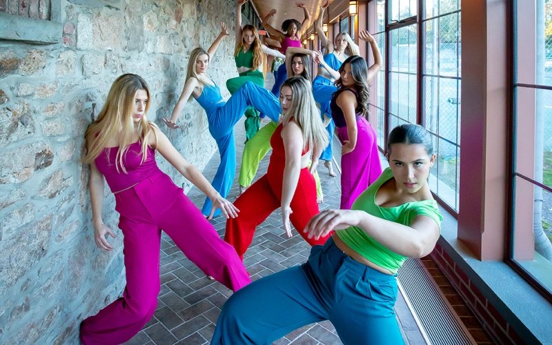 Group of students in the dance program.