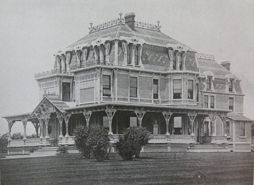 Photo for blog post "Students dig for evidence of short-lived mansion that pre-dated Ochre Court"