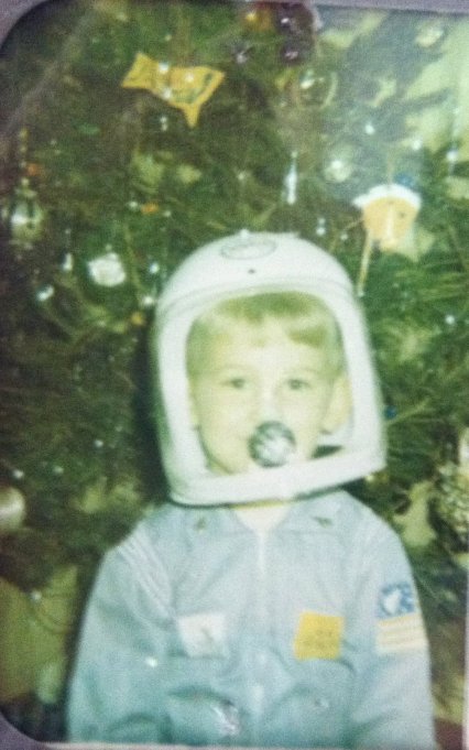 Child dressed as an astronaut.
