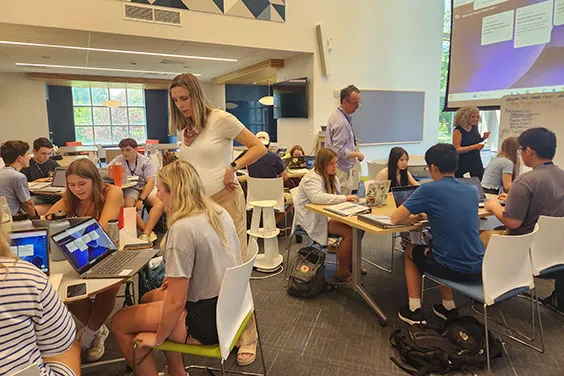 Students participate in the Pell Center's Summer Institute of Politics
